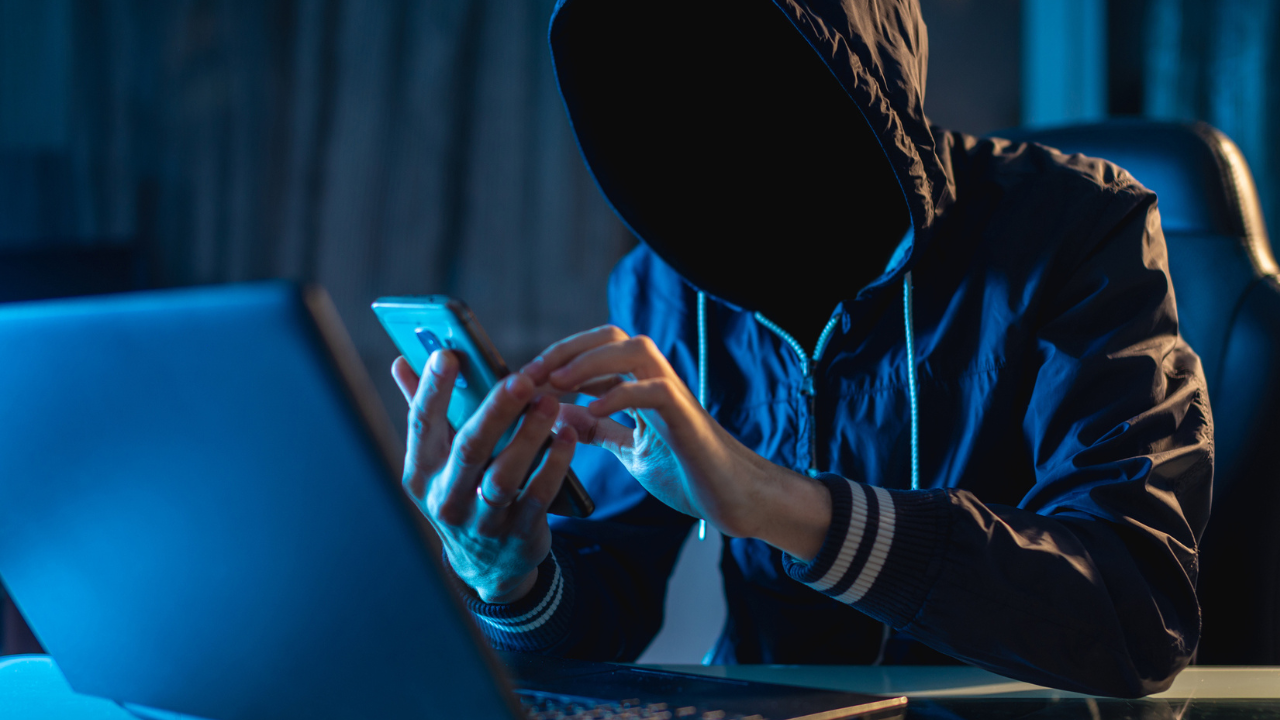 ahmedabad: beware of this new share market fraud! scammers dupe rs 96 lakhs in cybercrime
