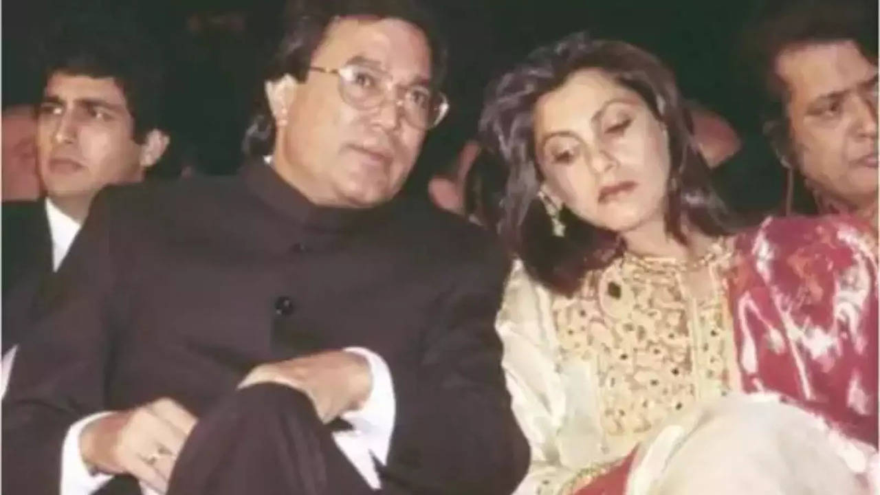 When Dimple Kapadia Was Denied Entry To Rajesh Khanna's Bungalow For THIS Reason