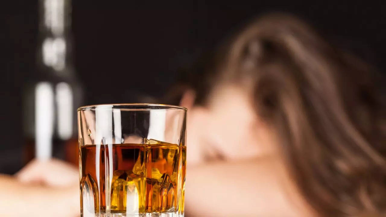 Alcohol Worsens Mood Swings And Impair Functioning In People With Bipolar Disorder