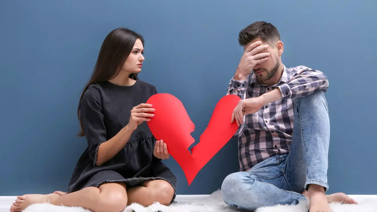 5 'Silent Killers' In A Relationship Every Couple Should Know Of