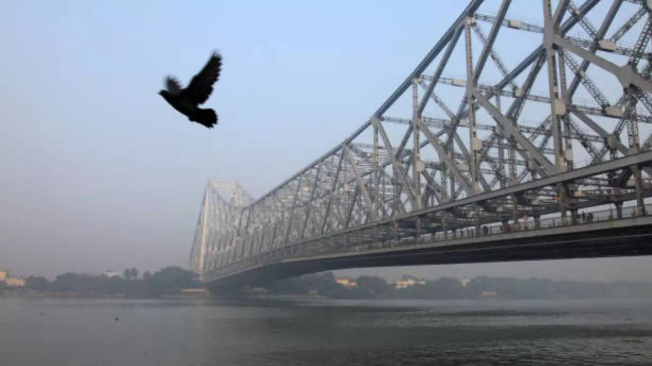 kolkata is the second cleanest metropolitan city globally in terms of aqi: iit-delhi study