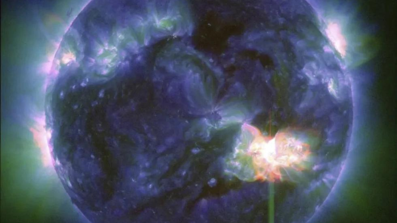 Solar storm To hit Earth