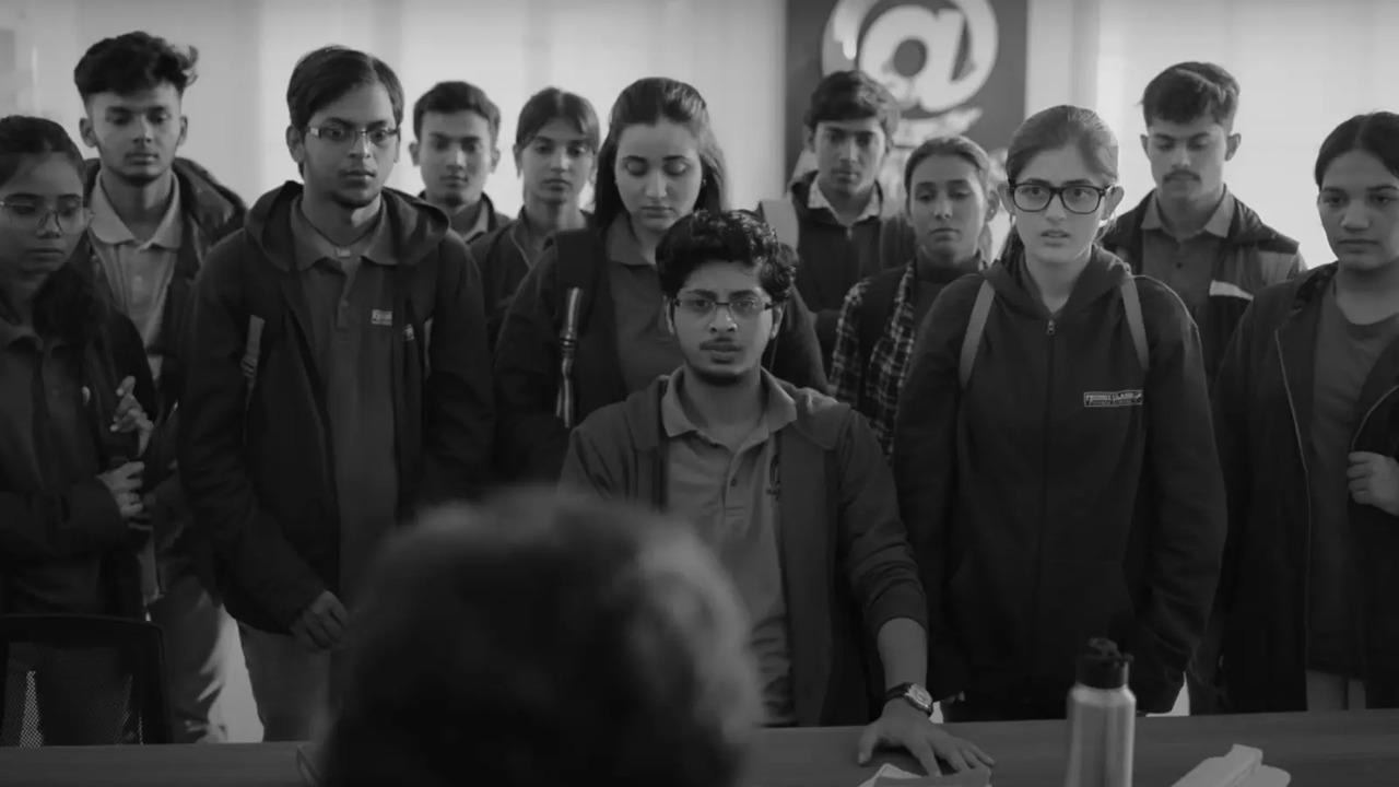 Kota Factory Season 3 Trailer: Jitendra Kumar's Jeetu Bhaiya And His Students Are Back For All-Important Final Attempt