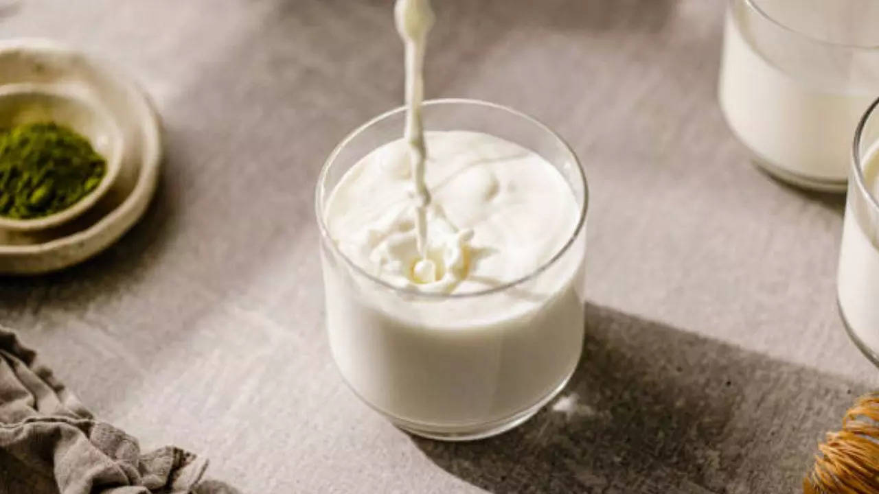 Milk Adulteration Test: How To Identify If Your Milk Is Healthy And Pure? Expert Weighs In