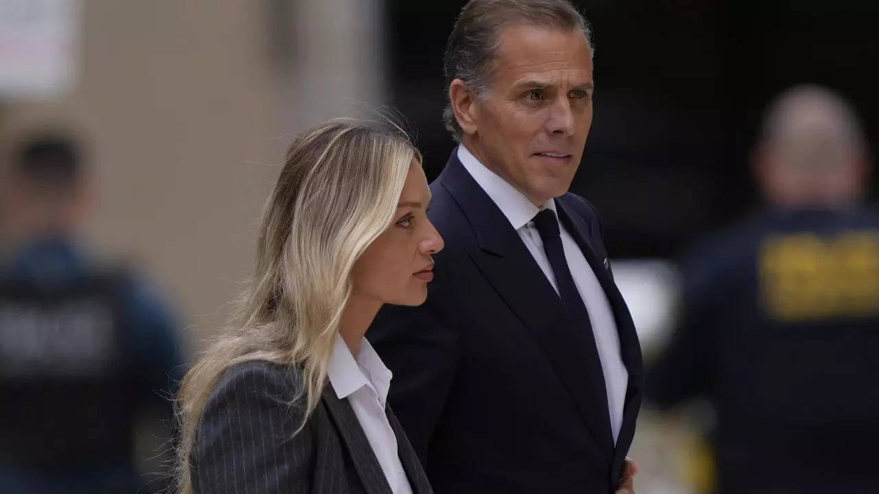 Hunter Biden arrives to federal court with his wife, Melissa Cohen Biden