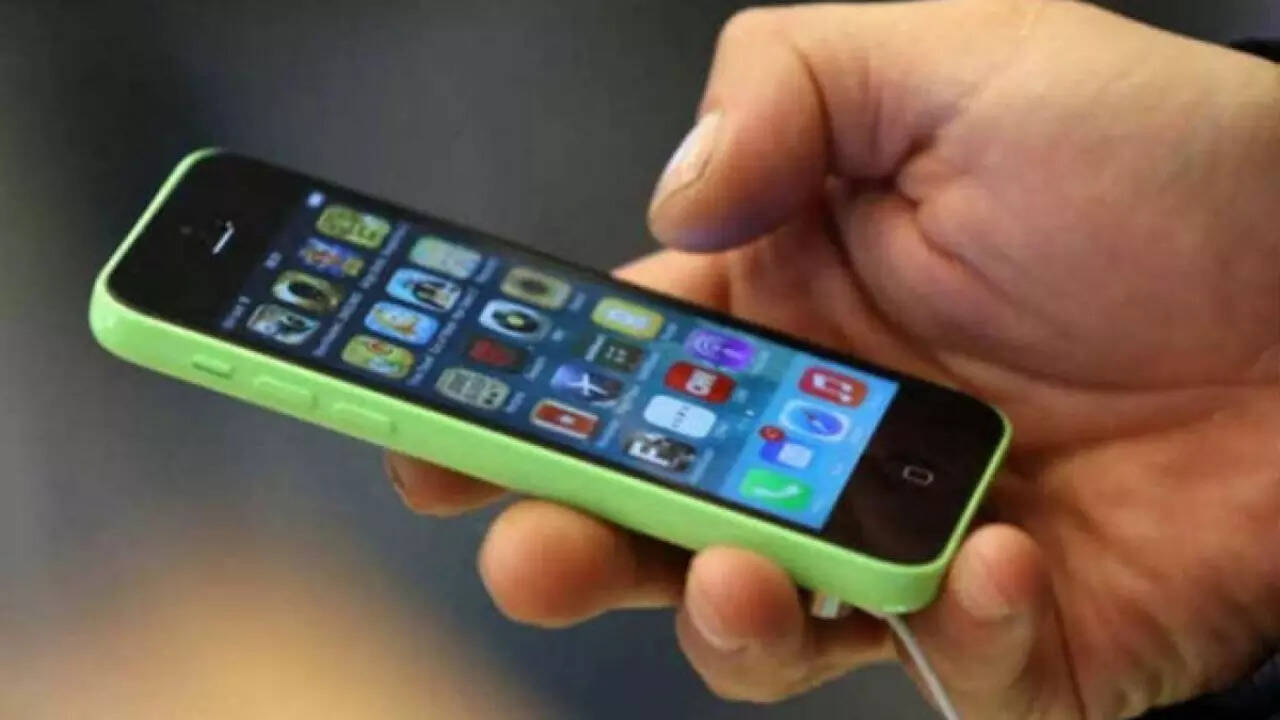 Snapchat Down? Users Say App Keeps On 