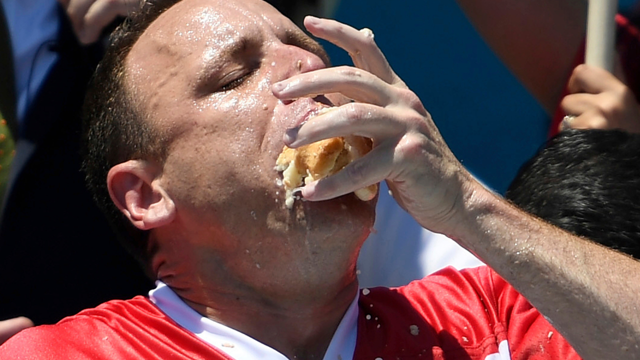 Joey 'Jaws' Chestnut Reacts To Nathan's Hot Dog Ban: 'I Was Gutted ...