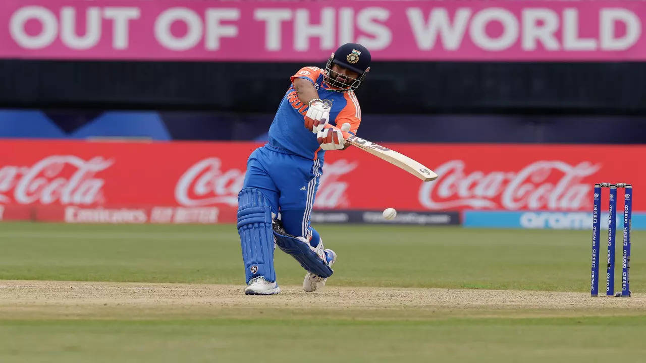 Rishabh Pant in action