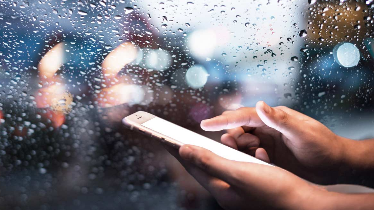 monsoon Smartphones care tips