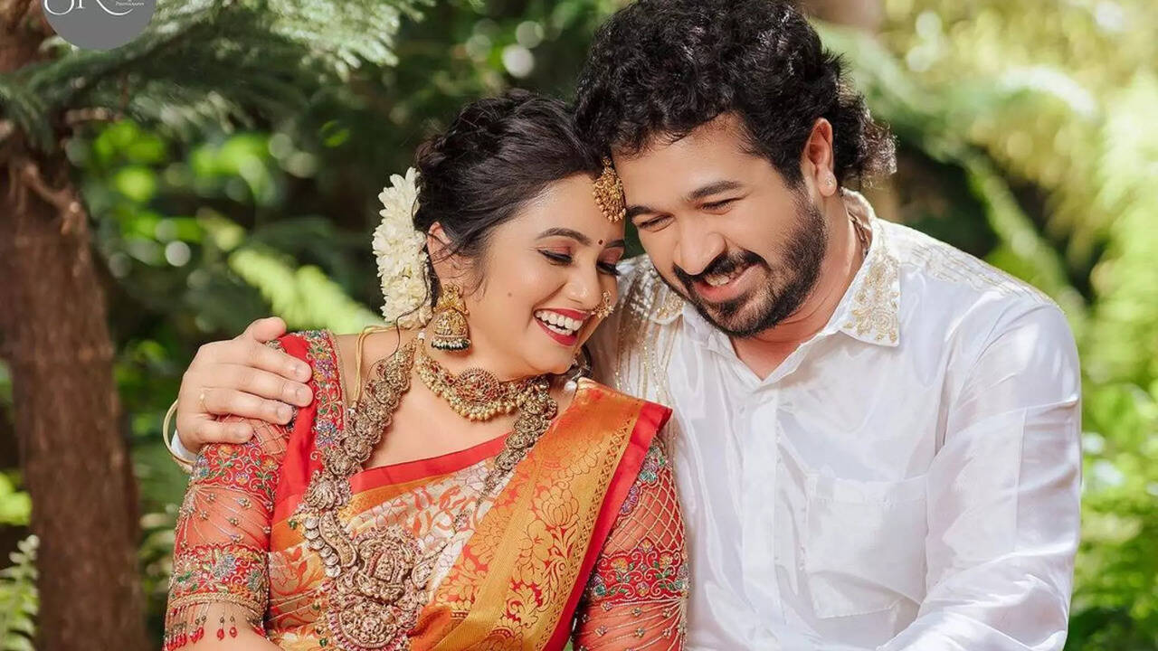  ஆம்! இருவருக்கும் இது 2வது திருமணம் தான்.. அதிர்ச்சி தந்த சன் டிவி சீரியல் ஜோடி 