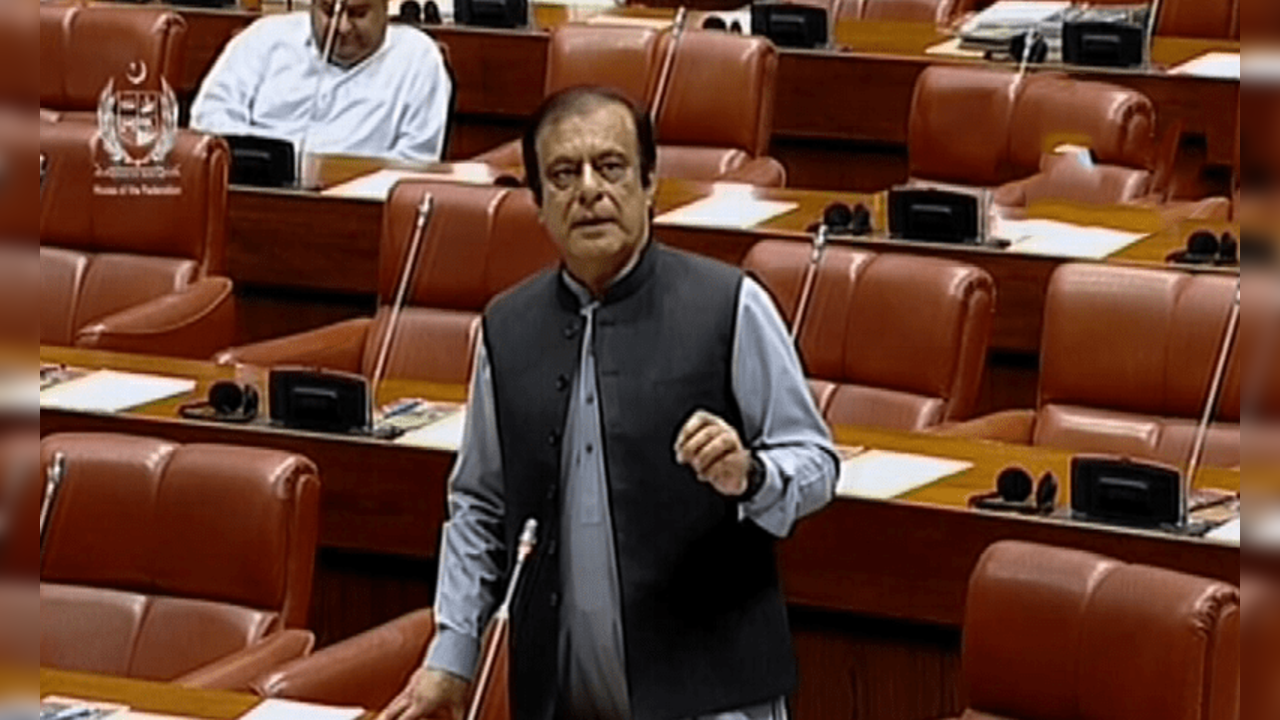 Shibli Faraz praised India in Pakistan Parliament