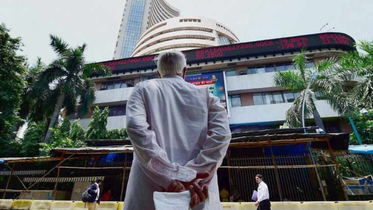 Stock Market Toda: Sensex, Nifty Settle at New Peak; M&M, Titan Lead Pack