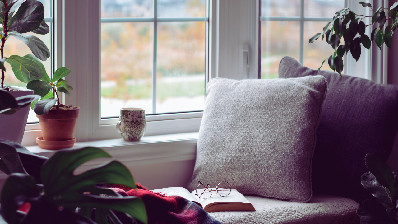 10 Innovative Ways To Style Your Windows For An Aesthetic Look