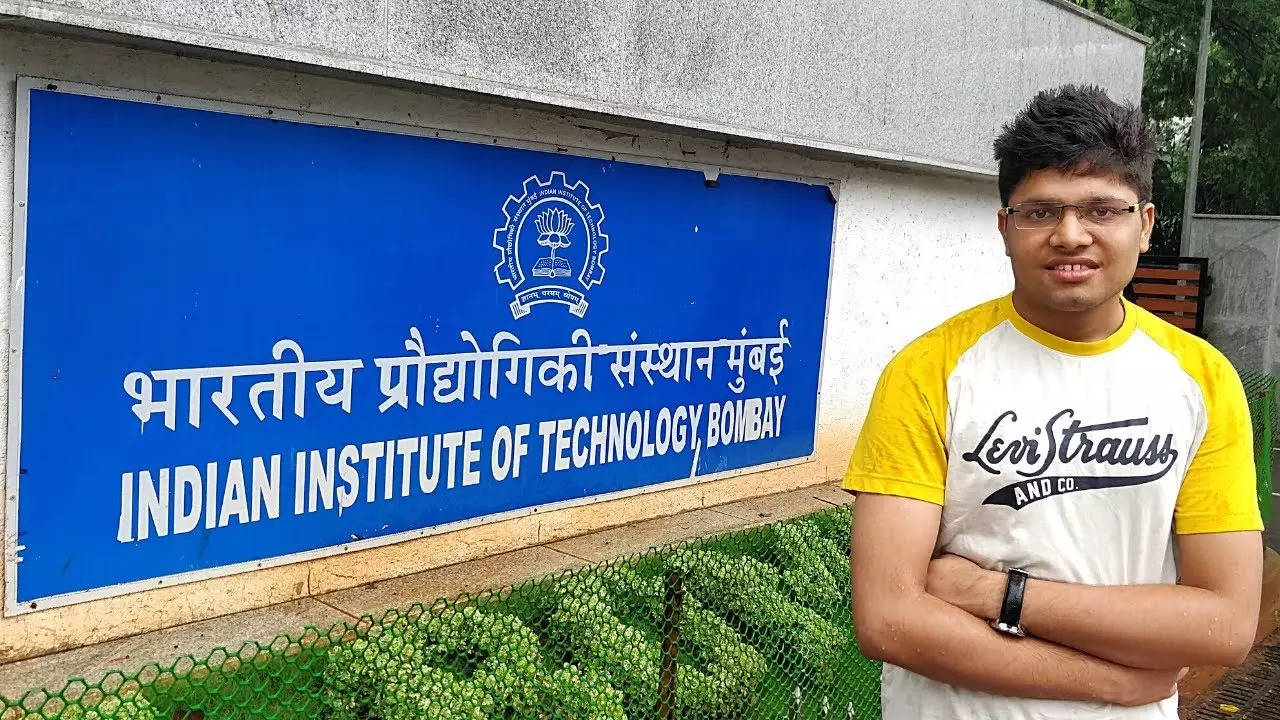 success story all india no 1 rank jee toper kalpit veerwal left iit bombay and start his own startup