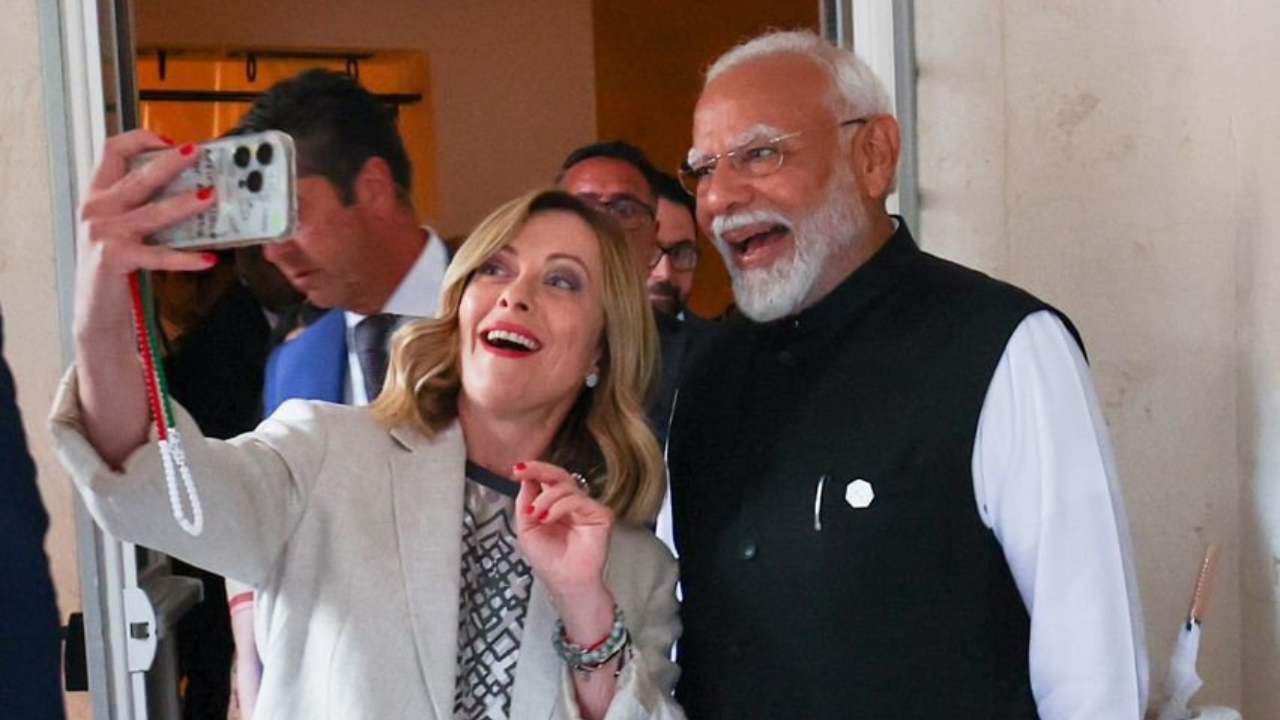 Meloni_Modi selfie