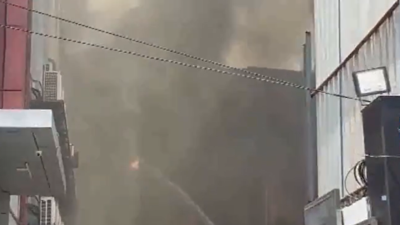 Massive Fire Broke Out In Noida Sector 67