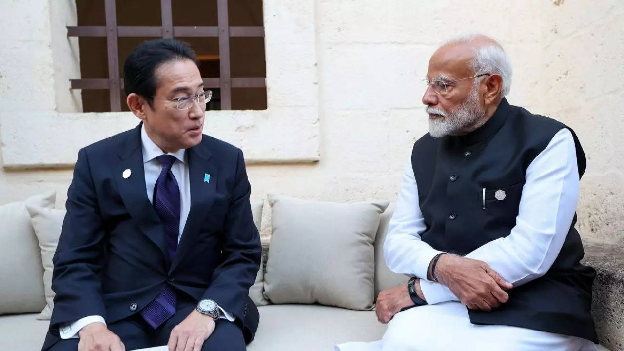 PM Modi And PM Kishida G7 Meet