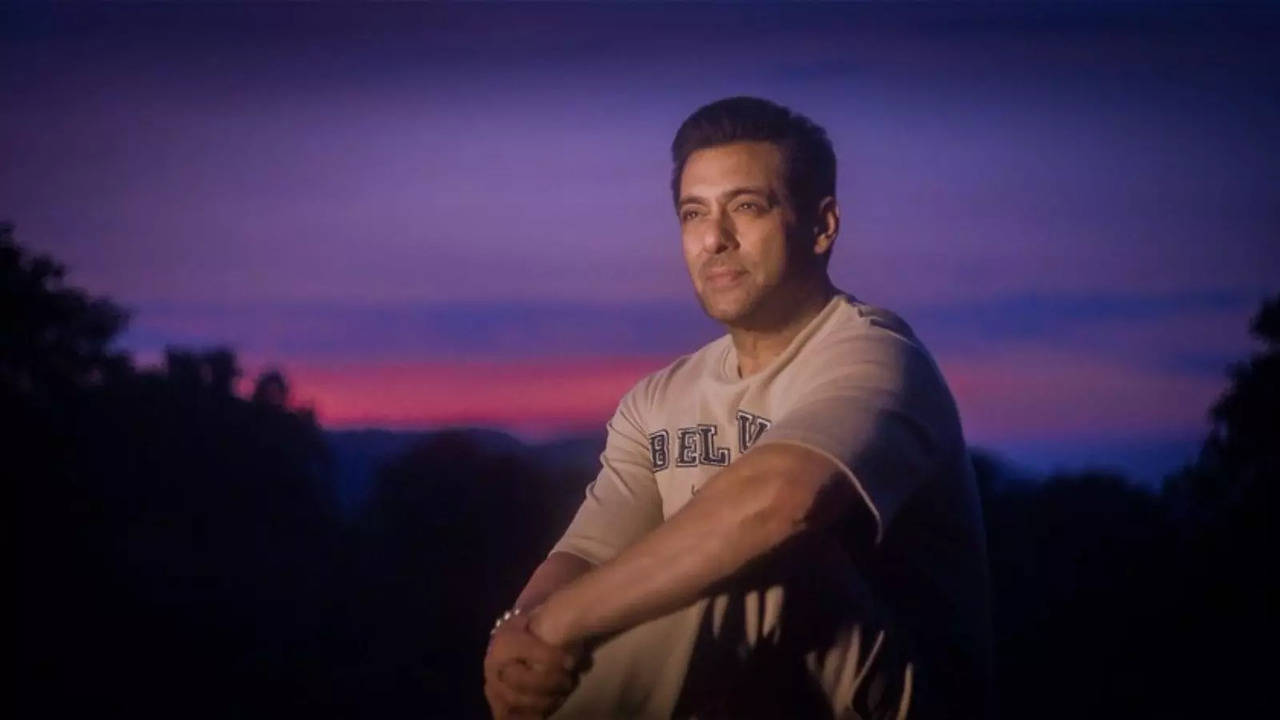 Eid-Al-Adha 2024: Salman Khan Drops New Pic