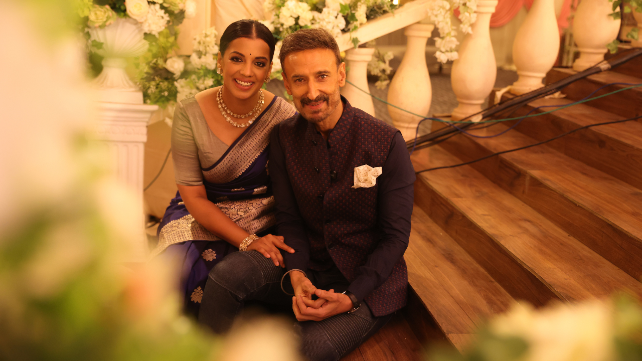 Mugdha Godse And Rahul Dev Celebrate Lord Krishna With An Evening Of Bhajan