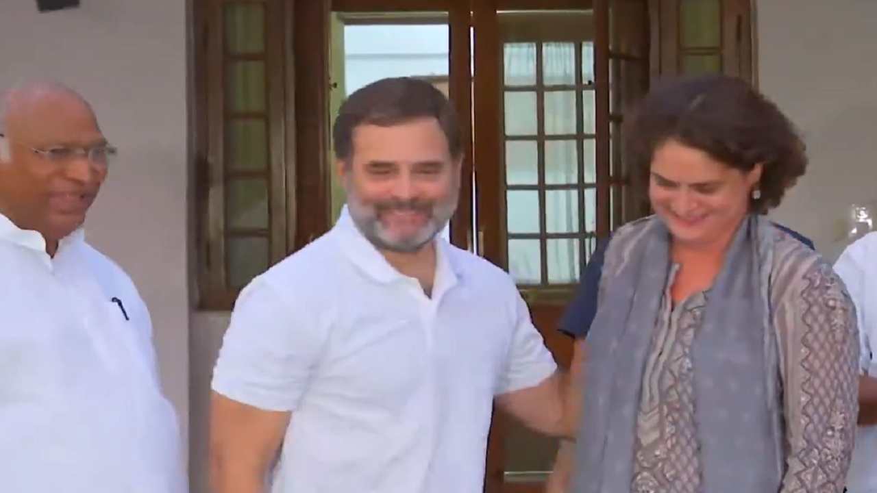 Priyanka Gandhi Vadra With Rahul Gandhi