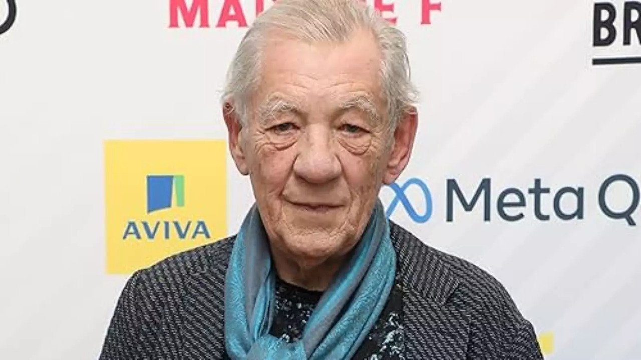 ​Ian McKellen Hospitalised After Falling From Stage In London During Play