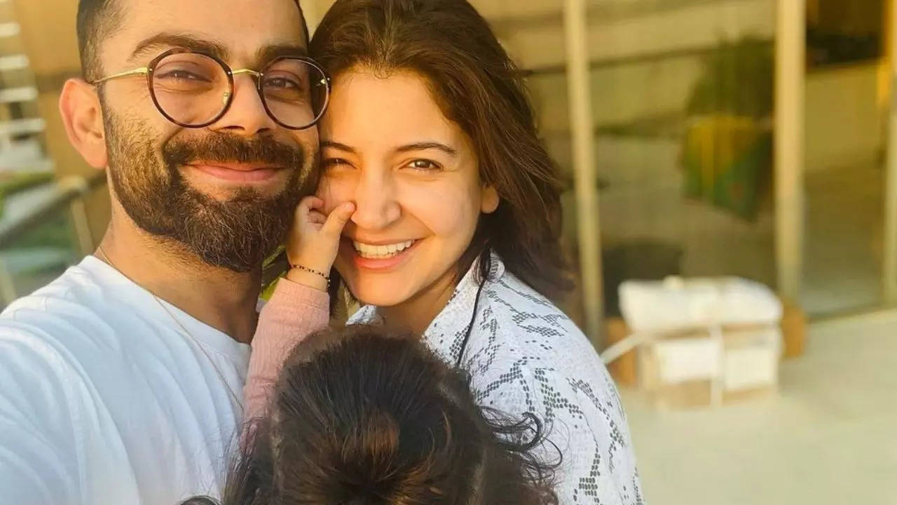 Mommy Anushka Sharma Spends Quality Time With Daughter Vamika As They Indulge In Drawing