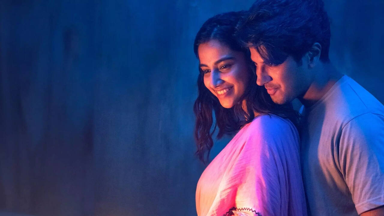  துல்கர் சல்மான் நடிக்கும் லக்கி பாஸ்கர் ஃபர்ஸ்ட் சிங்கிள் எப்படி இருக்கு? 