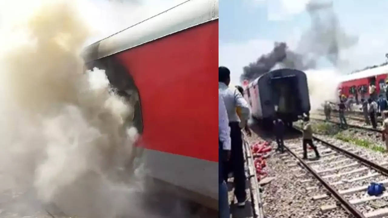 Two empty train coaches catch fire near secundrabad