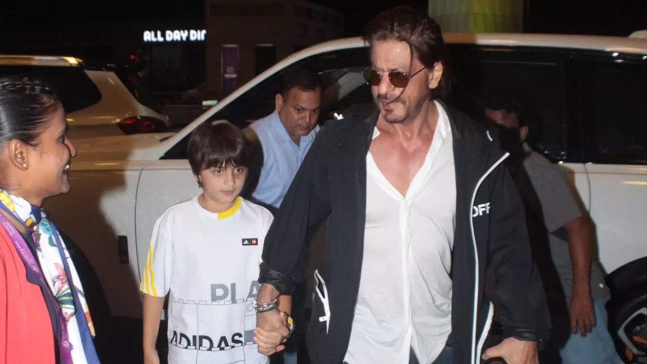 SRK with son AbRam