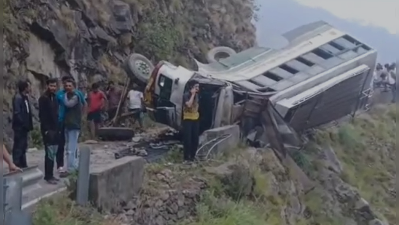 HRTC bus overturned on the road at Jubbal, Shimla