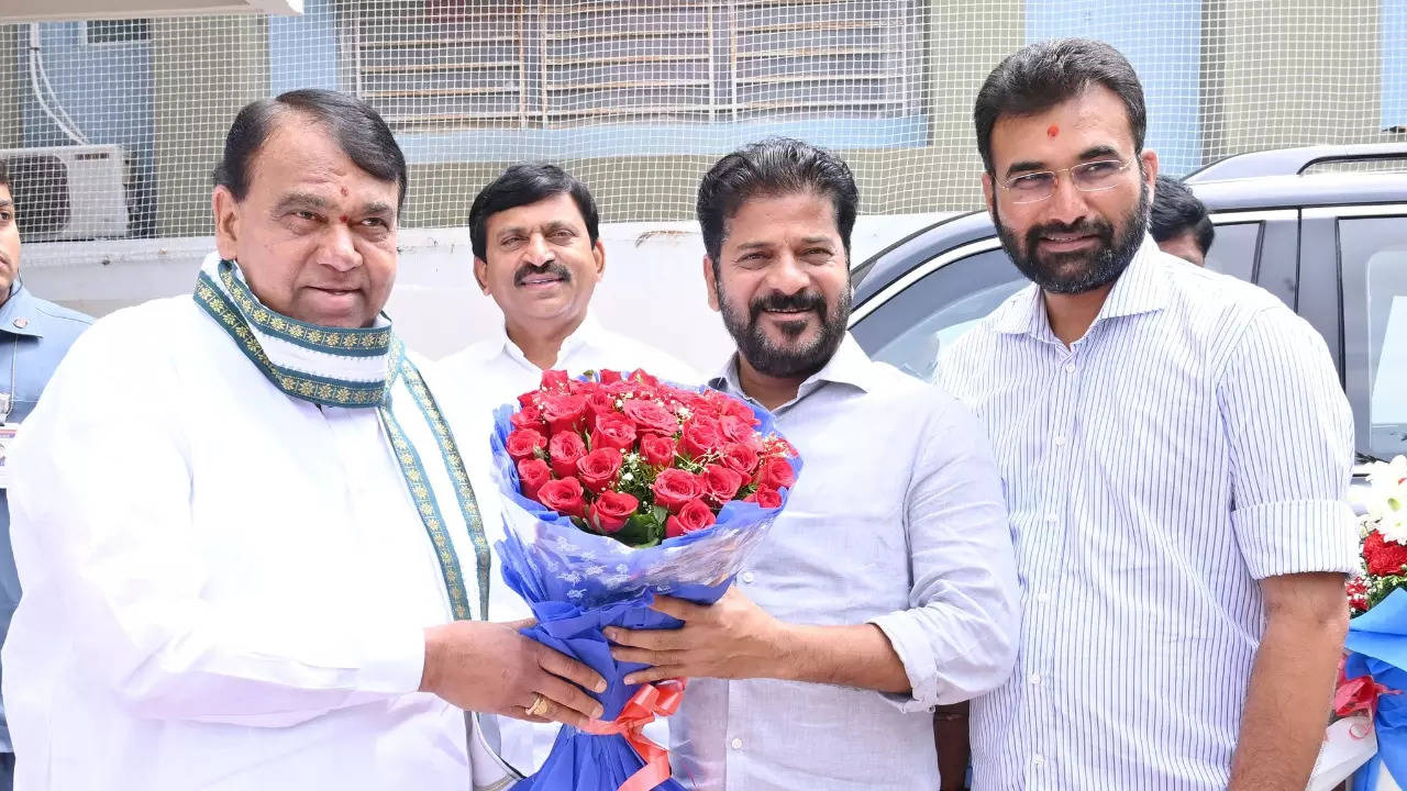 CM Revanth Reddy met BRS MLA Pocharam Srinivas Reddy