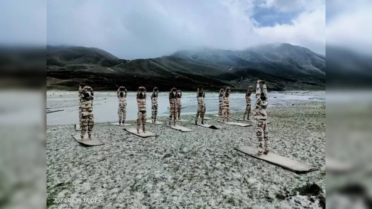 Indian Army Personnel Perform Yoga at Icy Heights