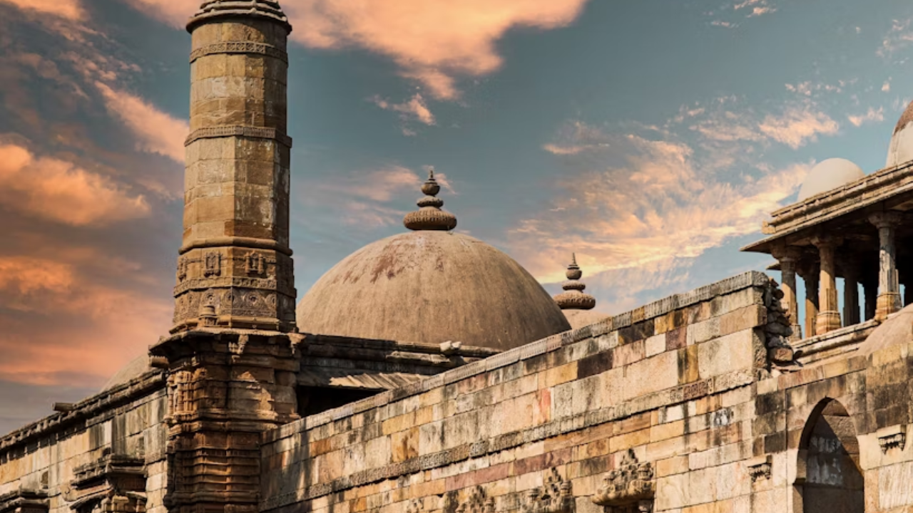 Pavagadh Hills, Gujarat (Credit-Unsplash)