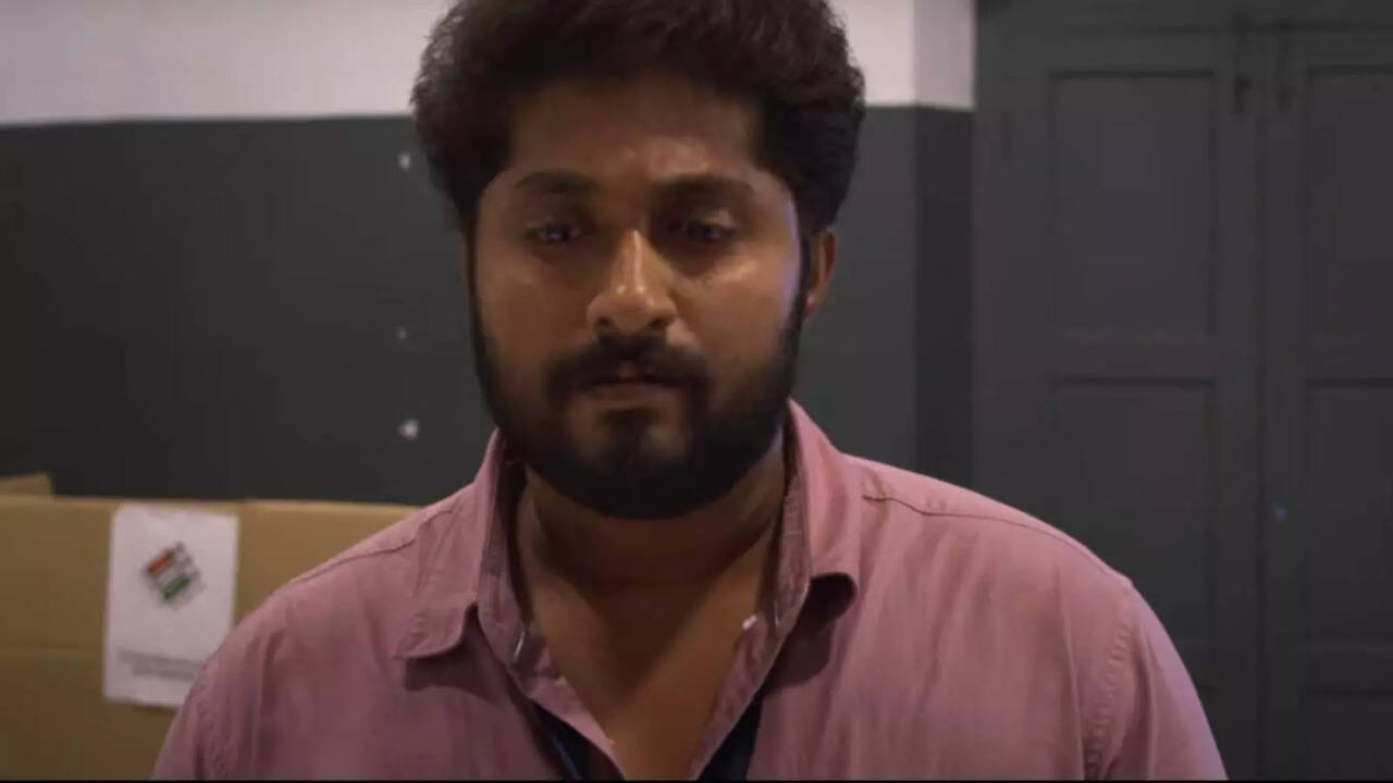Swargathile Katturumbu Review An Entertaining Watch That Tries To Tell Something New Within Cliched Templates