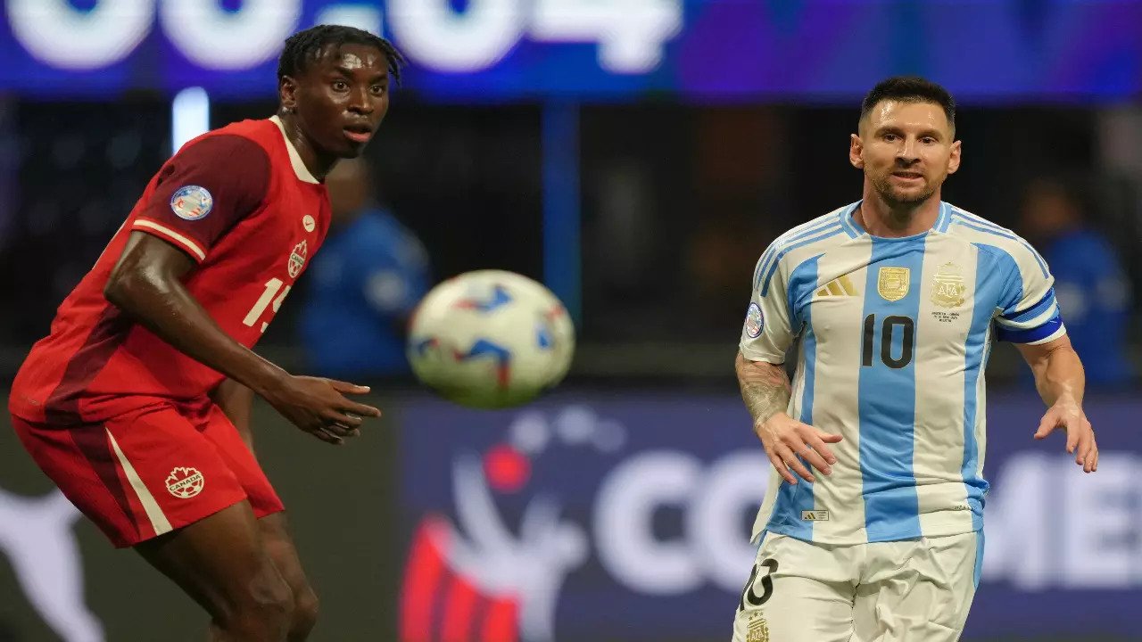 Moise Bombito and Lionel Messi in action