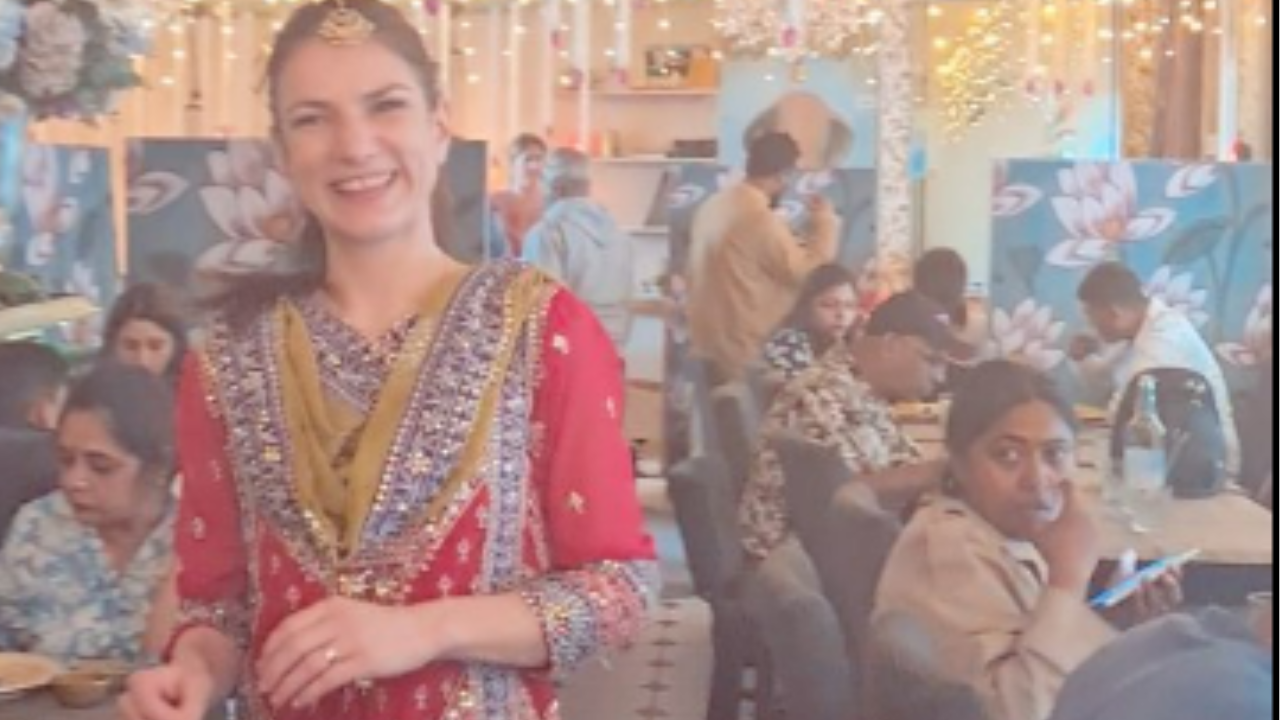 Swiss Restaurant's Waitresses in Salwar Kameez Go Viral