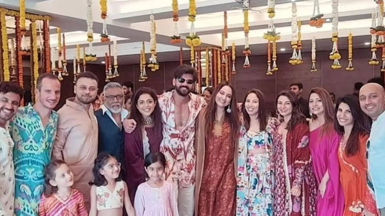 Sonakshi Sinha- Zaheer Iqbal Wedding: The Bride-To-Be Dazzled In Red And Gold Fit At Mehendi Ceremony