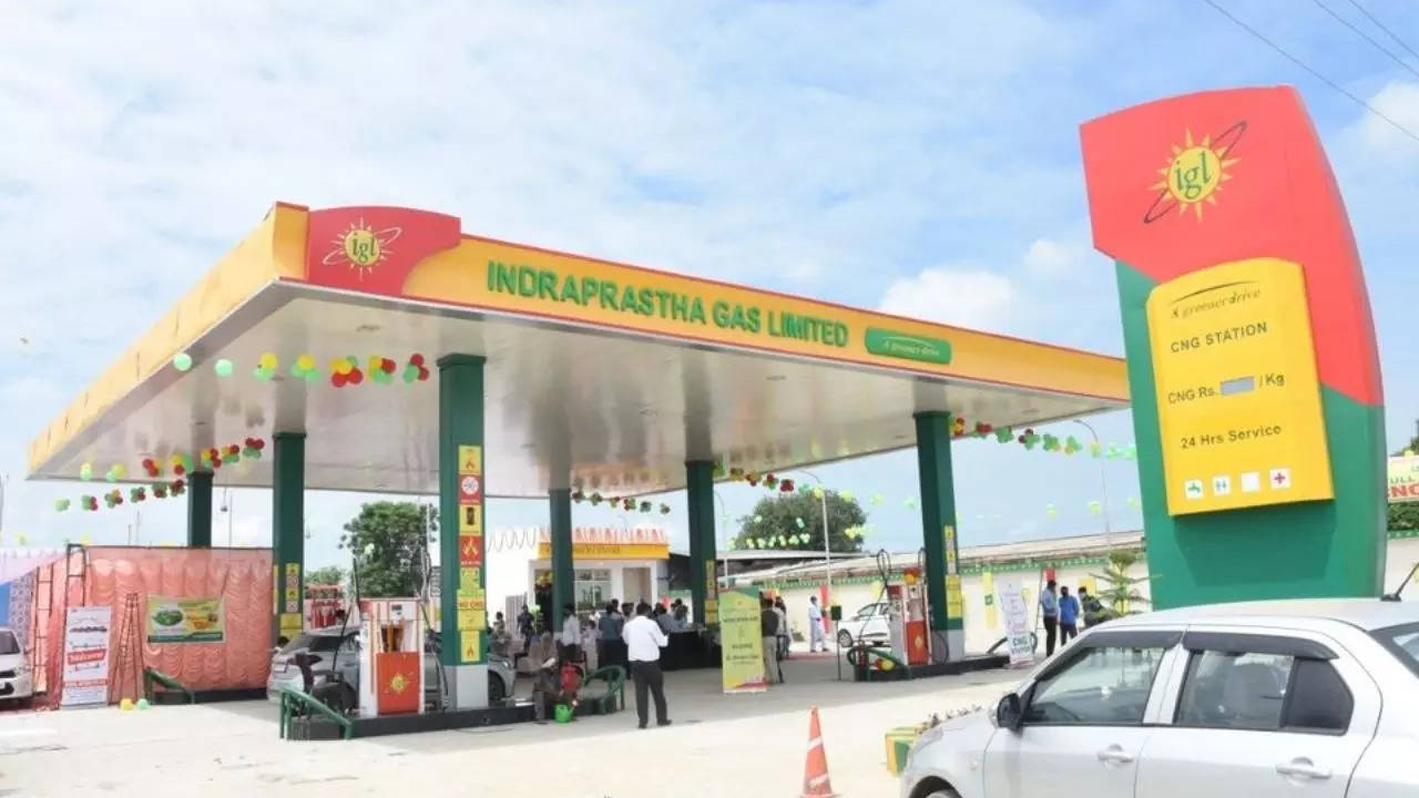 CNG, CNG Price Hike, CNG Price Increase, CNG Costly, Delhi CNG Price, Noida CNG Price