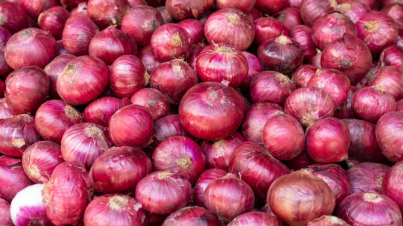 Centre Aims to Control Onion Prices with Buffer Stock of 71,000 Tonnes