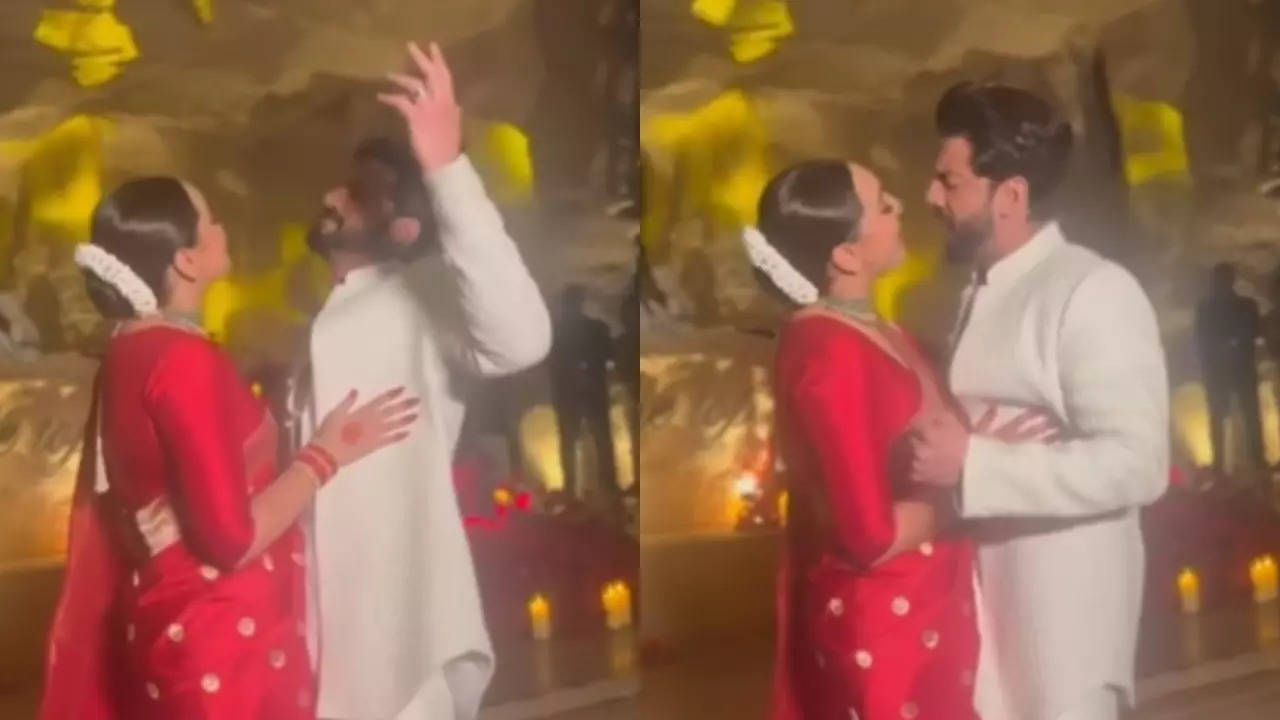 Zaheer Iqbal Serenades Wife Sonakshi Sinha With Afreen Afreen At Wedding Reception. Watch Mushy Inside Video