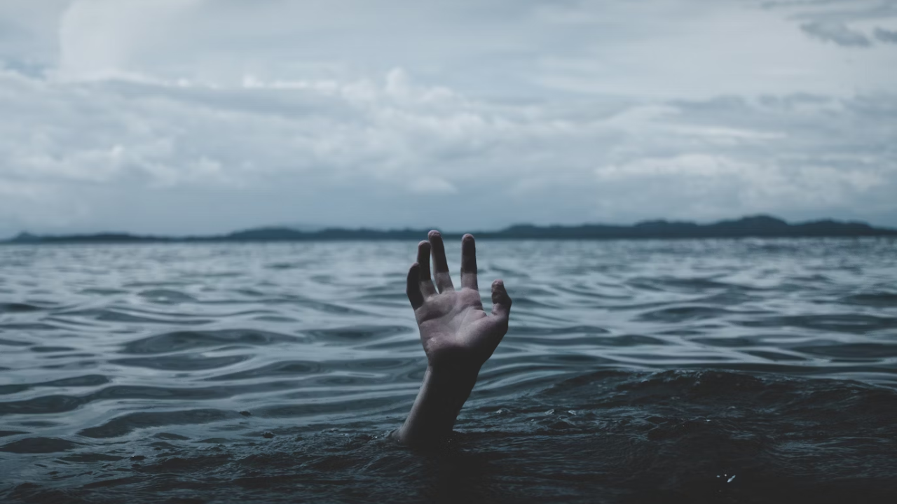 2 Teens Drowned In Raebareli Uttar Pradesh