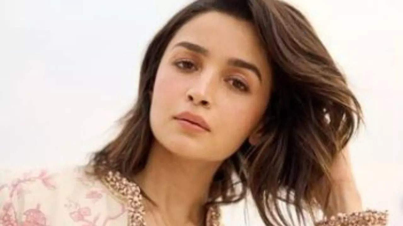 Alia Bhatt Aces Barbell Hip Thrusts