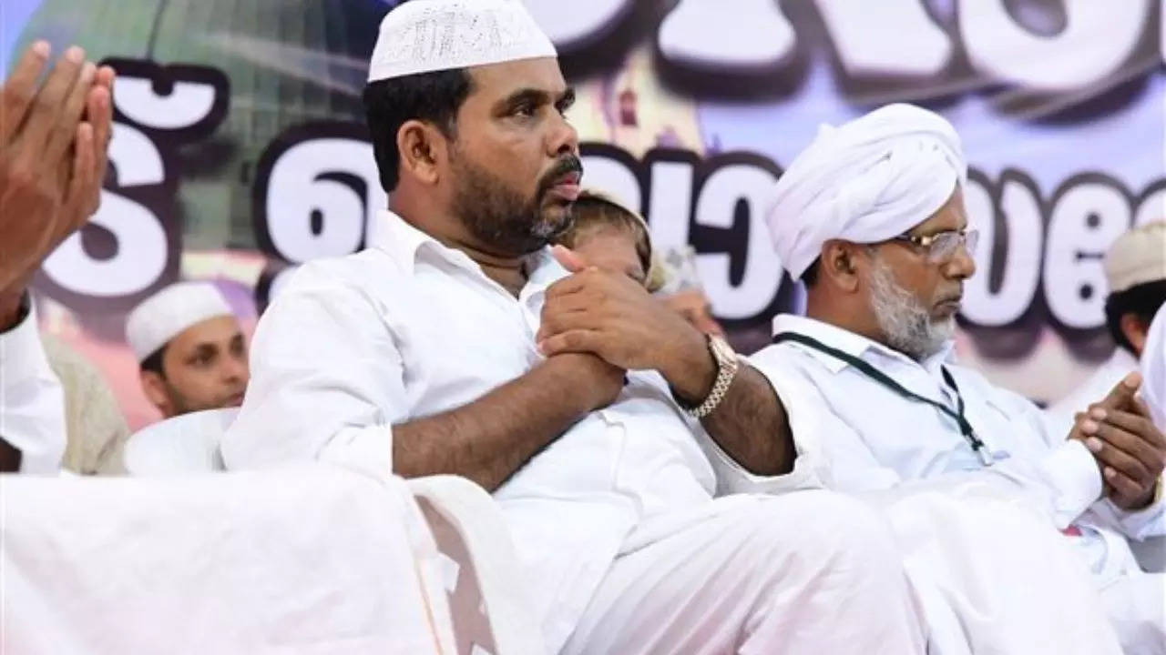 kerala sunni leader's call for separate malabar stirs controversy amid education protests