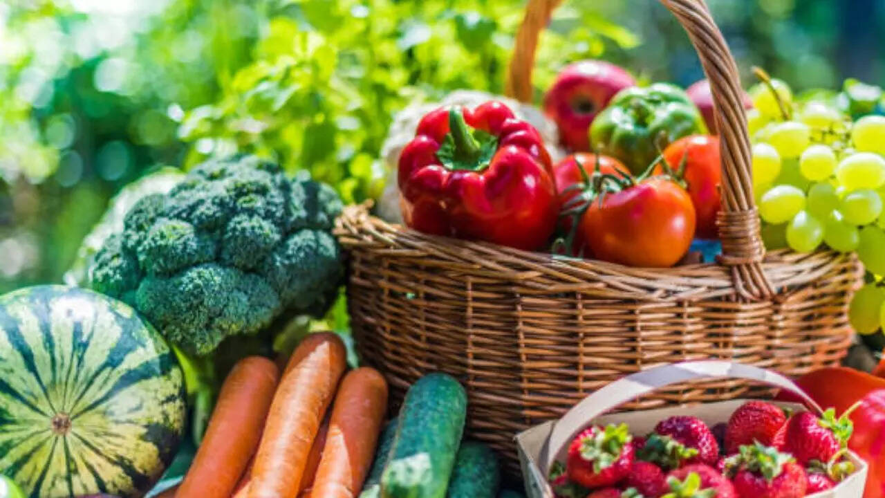 kolkata: vegetable prices skyrocket after scanty rainfall