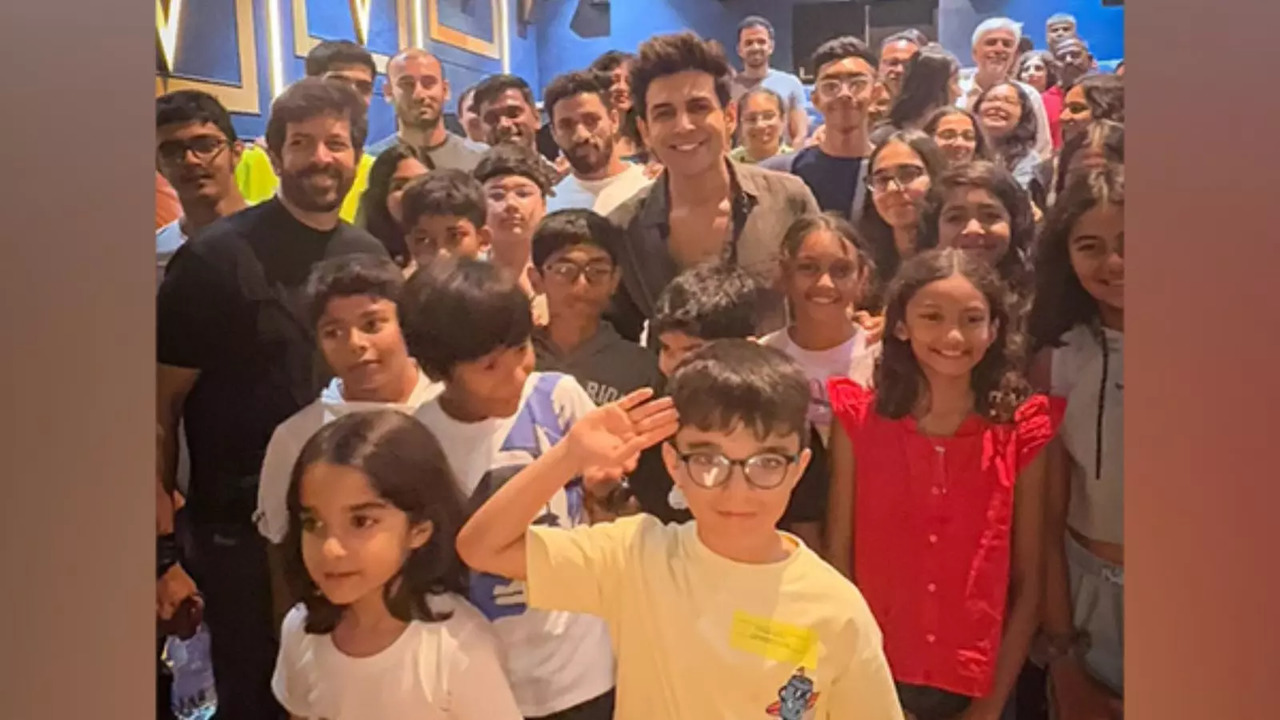 Kartik Aaryan's 'Priceless Moments Of Joy And Pride' With Kids At Chandu Champion Screening Demands Your Attention