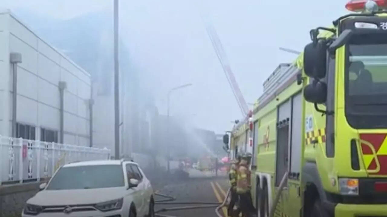 South Korea Lithium Battery Factory Fire Kills 22, Mostly Chinese Workers
