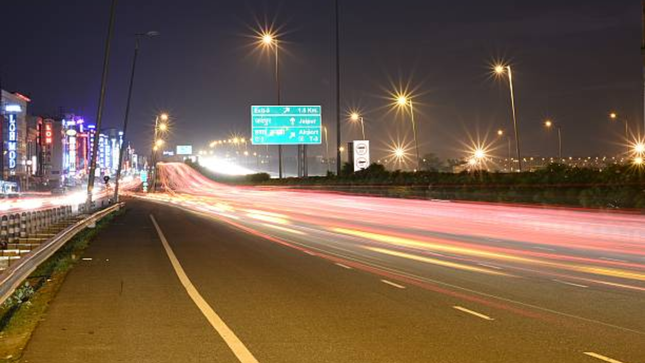 delhi apsara-anand flyover