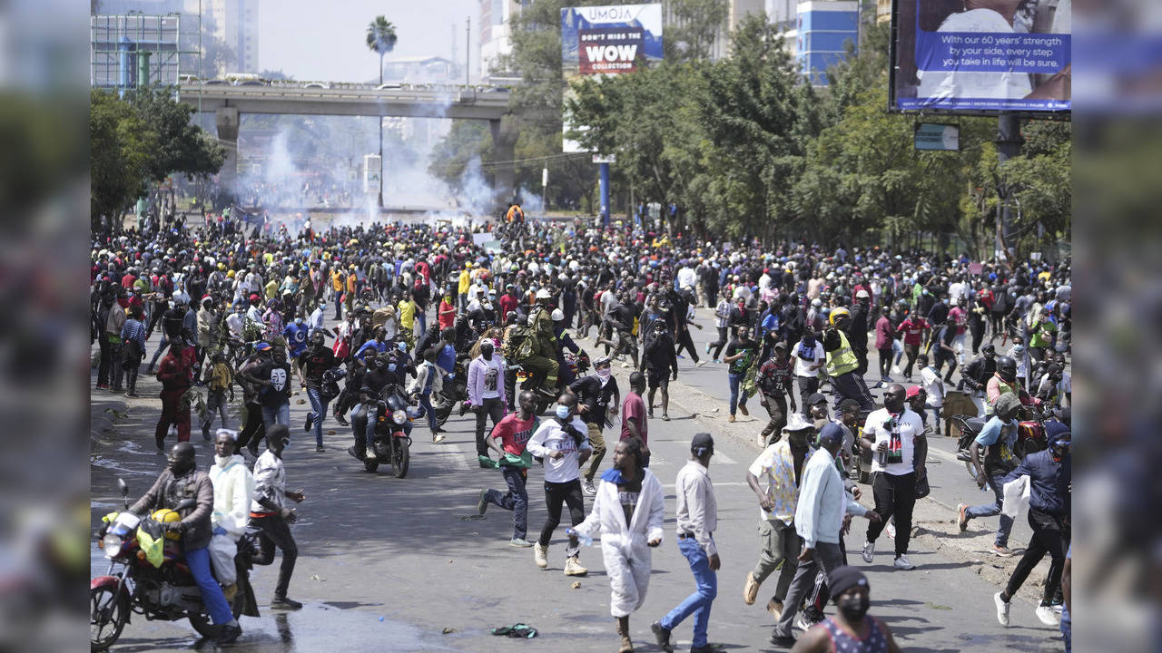 ​Thousands of Kenyan anti-tax protesters entered Kenyan parliament and part of the building is on fire as legislators flee.​