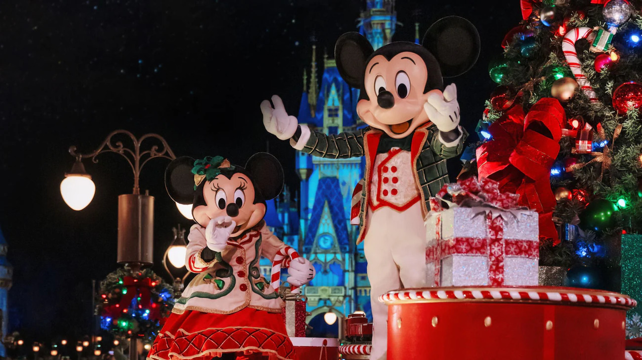 Mickey Mouse Christmas Party