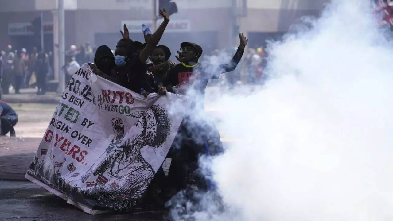 Kenya's Anti-Tax Bill Protestors Allege 'Treason' Charge After Flag-Draped Man's Photo Surfaces